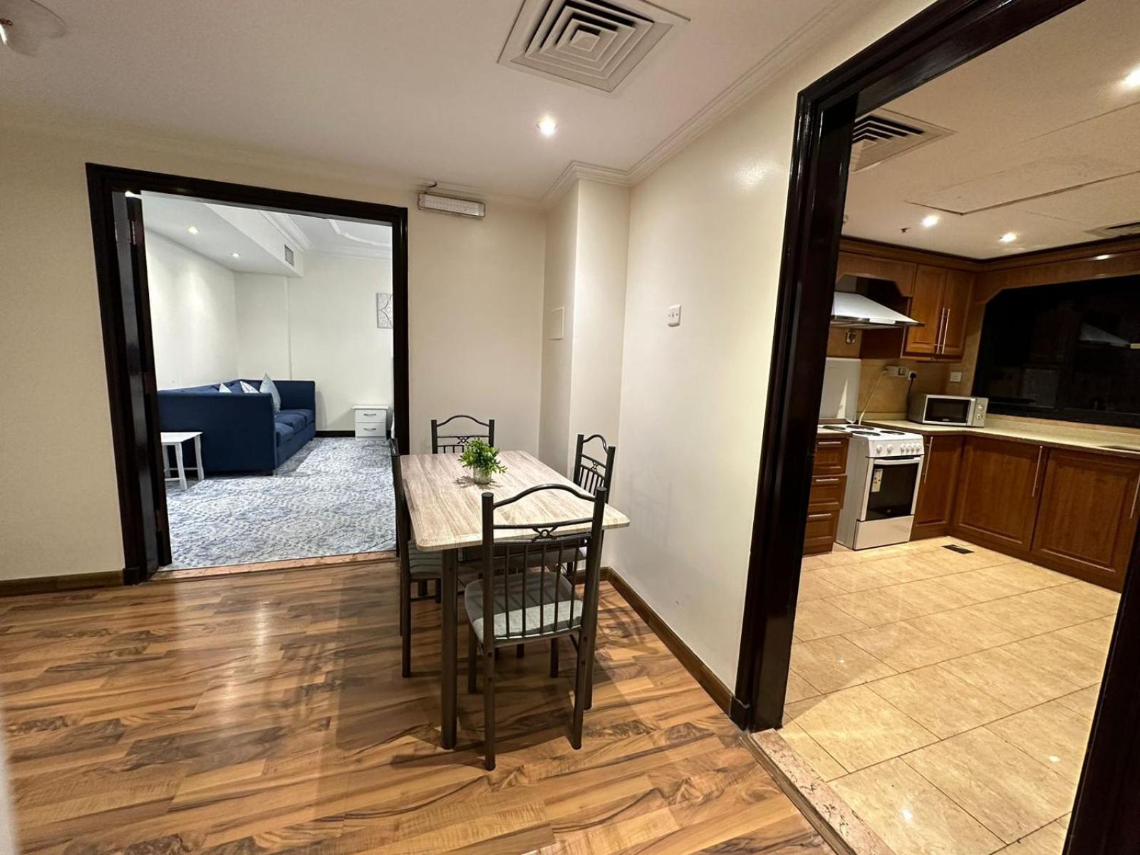 Zad Al Eman Suites Hotels 麦地那 客房 照片