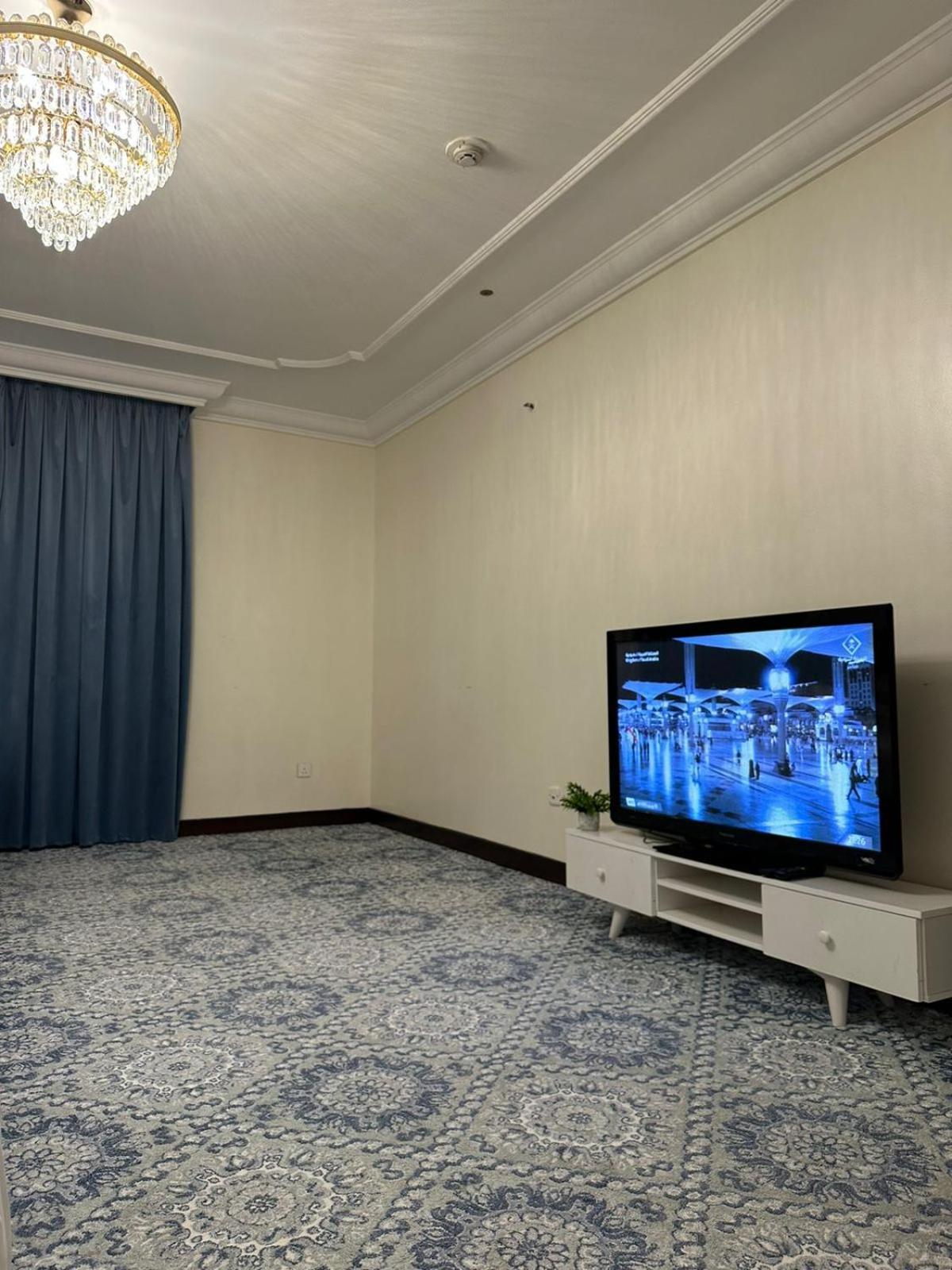 Zad Al Eman Suites Hotels 麦地那 客房 照片