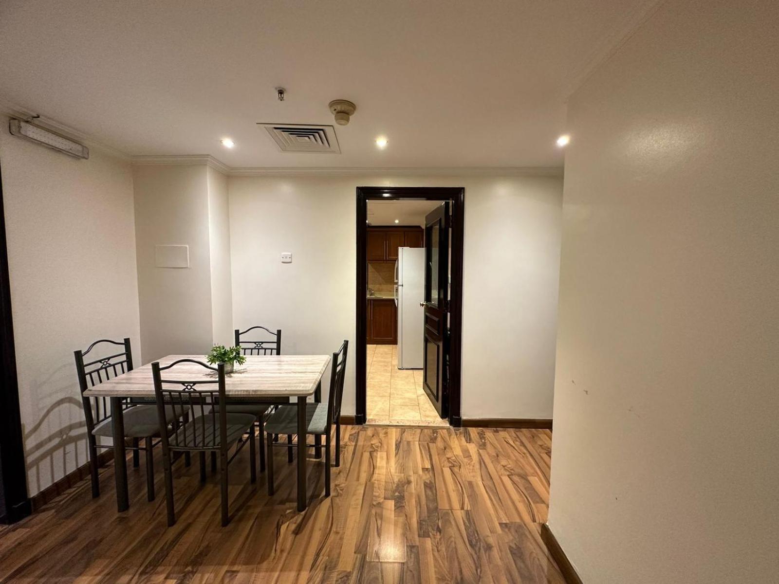 Zad Al Eman Suites Hotels 麦地那 客房 照片