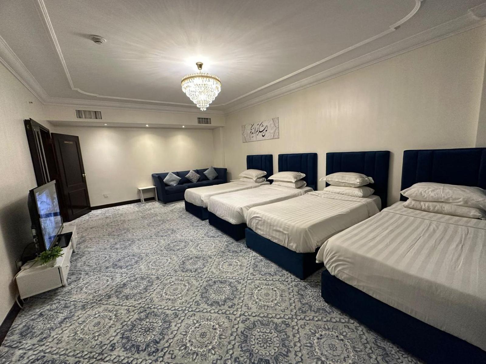 Zad Al Eman Suites Hotels 麦地那 客房 照片